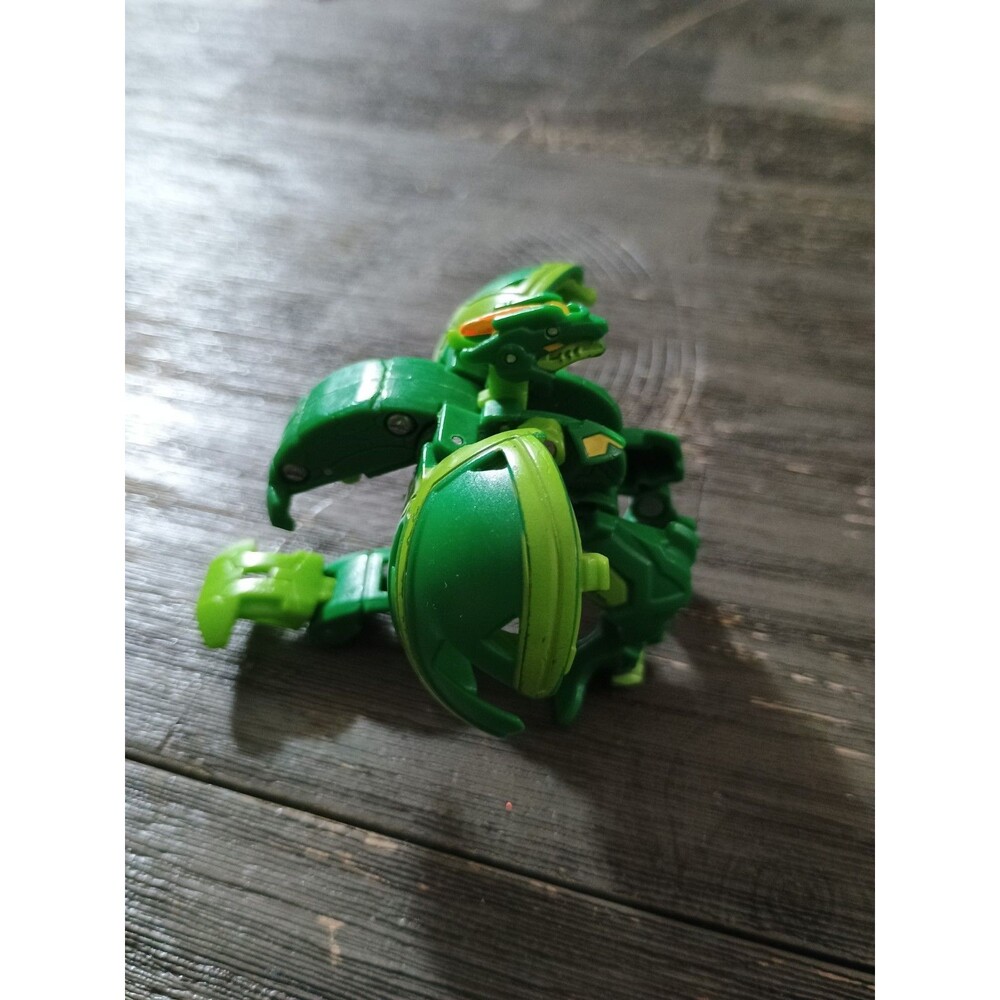 Bakugan Battle Brawlers Battle Planet VENTUS DRAGONOID B600 Green Yellow
